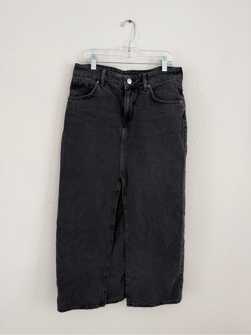 Black Maxi Denim Skirt with Front Slit - Picture 3 of 6
